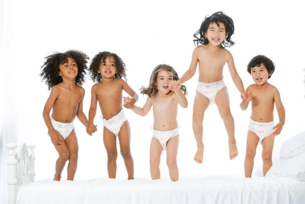 小萌希奥纸尿裤代言,小萌希奥是什么档次的纸尿裤