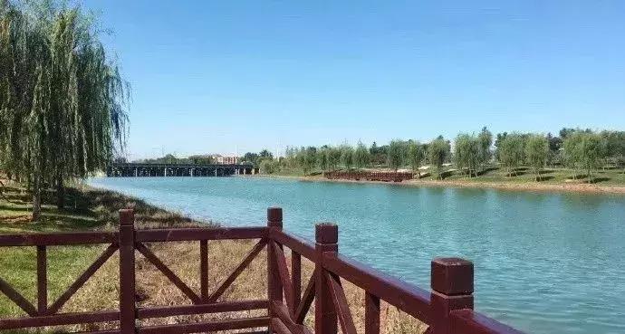 水利部河湖整治,推行河长制实现河畅水清岸绿景美