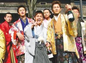 小酌怡情大酒伤身全诗,小酌怡情酒大伤身