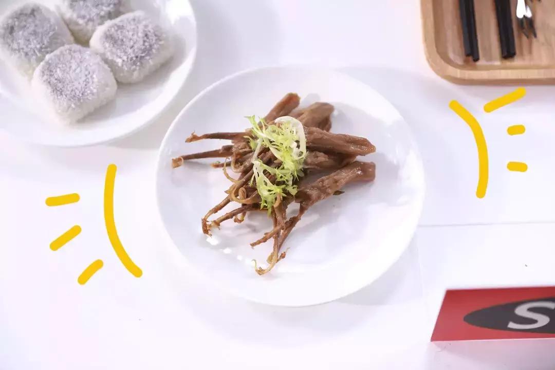 亲眼见证|能上天的雷神，被一根鸭舌头打败了？