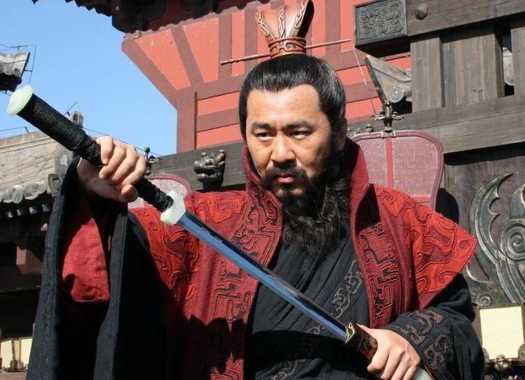 孙策不死孙策可以称帝吗,为什么说孙策不死便无三国