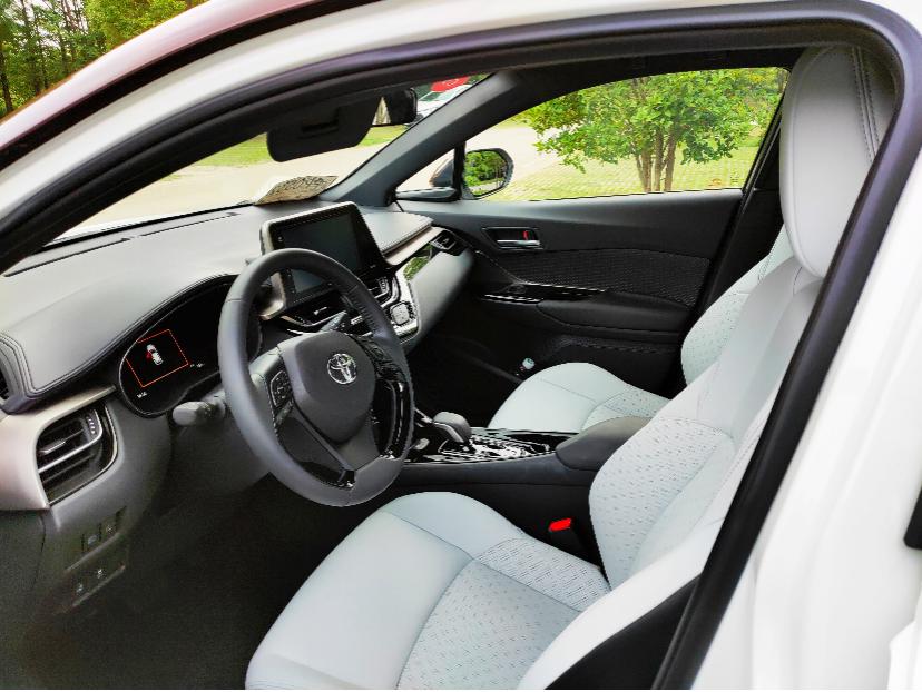 晓敏试驾丰田,晓敏试车