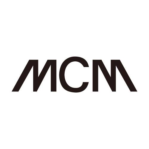 mcm铆钉蛇皮双肩包适合什么人背,mcm经典款双肩包新款和旧款的区别