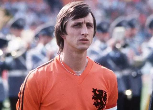 克鲁伊夫是足坛教父,克鲁伊夫足坛教父