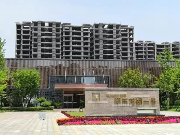 郑州降价最严重楼盘,郑州崩盘的楼盘都有哪些