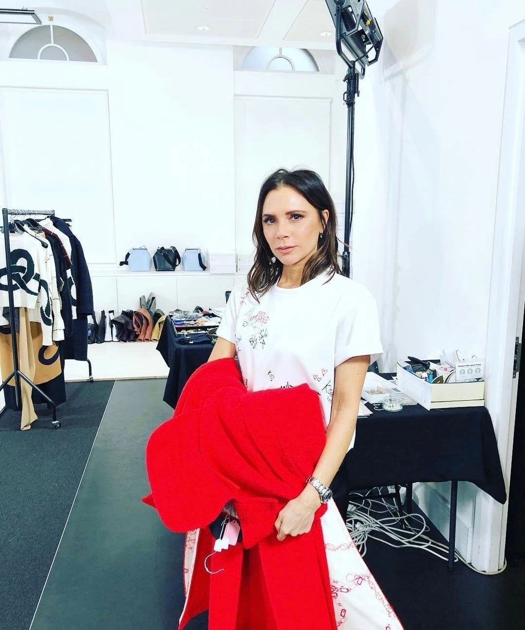 马丽新剧惊现按摩棒,张馨予喝消水丸,原来女明星是靠这13种方法去水肿