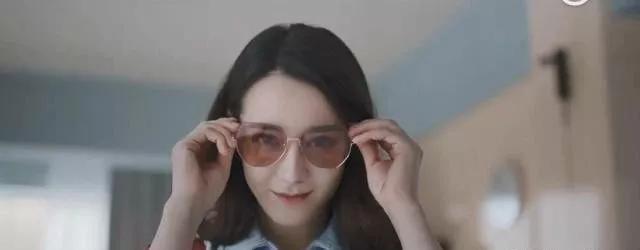 迪丽热巴代言过的眼镜有哪些,迪丽热巴代言过的眼镜