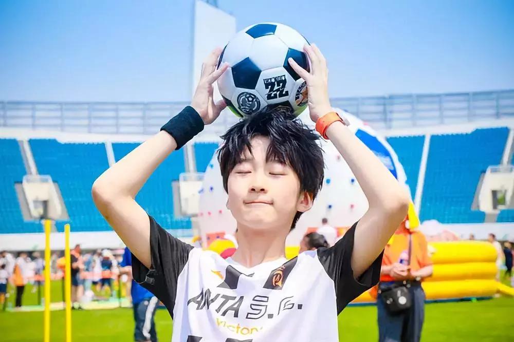 各大品牌公布年度成绩单,24家服装上市公司“剧透”成绩单