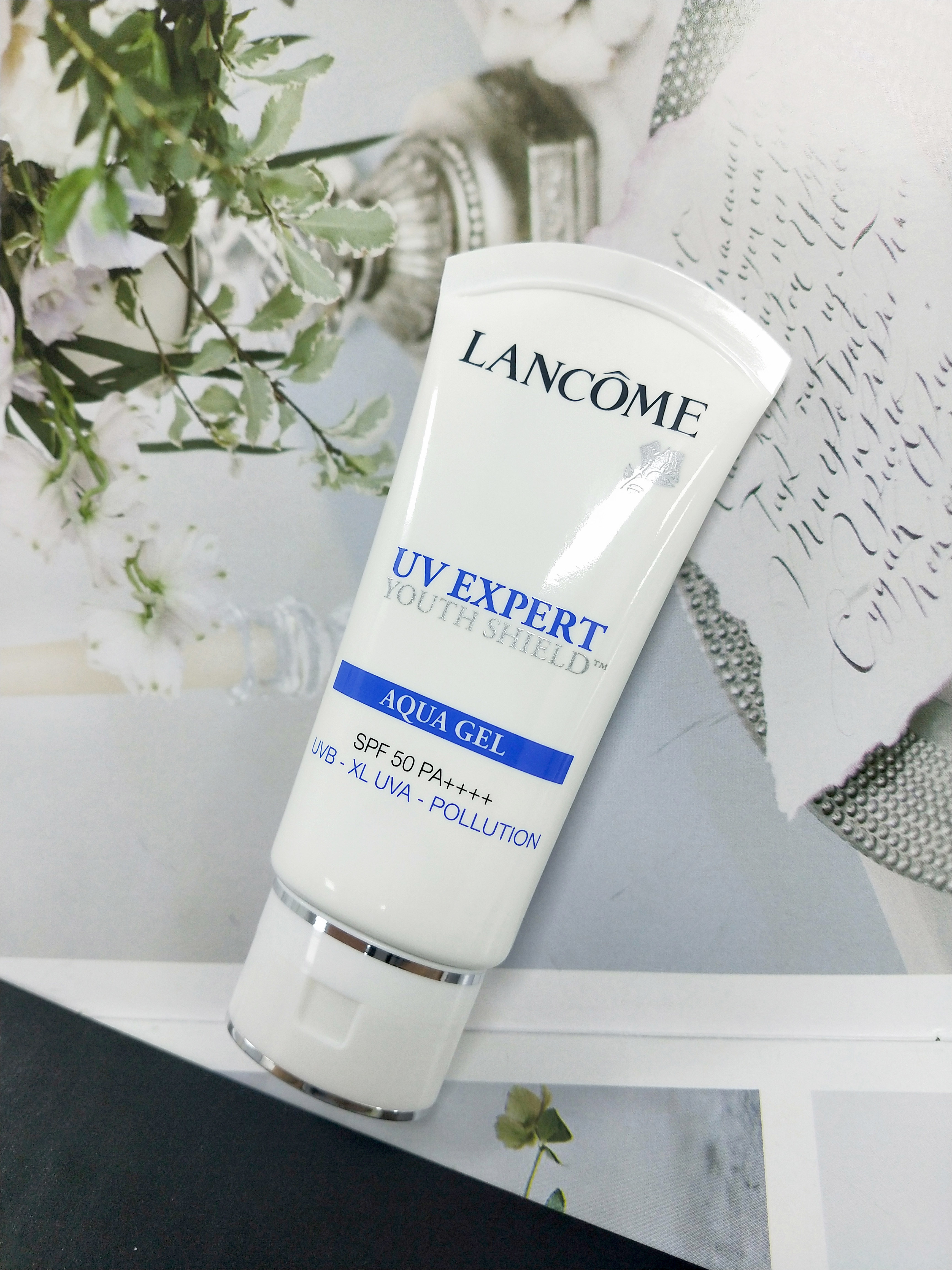 香蒲丽防晒和兰蔻小白管哪个好用 (兰蔻小白管防晒新款和旧款区别)