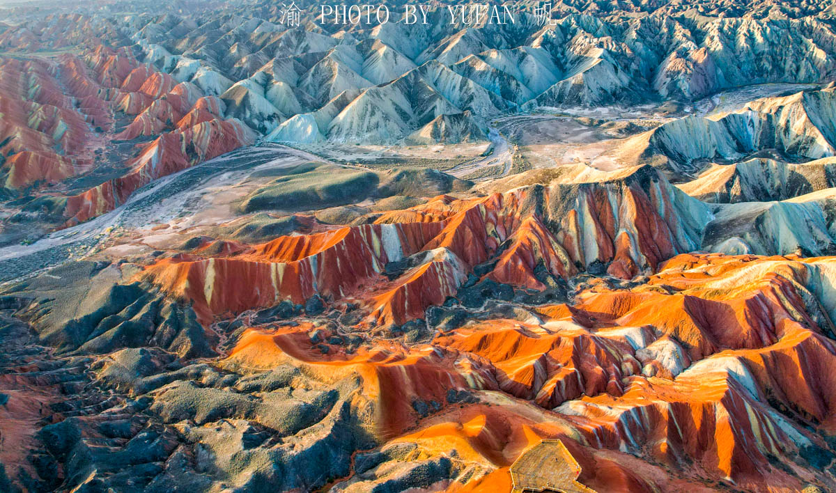 张掖七彩丹霞多久可以看完,旅游张掖七彩丹霞应该注意什么