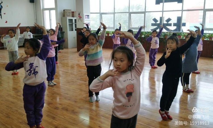 义马市外国语小学,校园社团活动丰富多彩