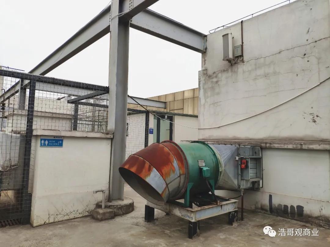 武汉在建专业足球场,武汉屋顶球场