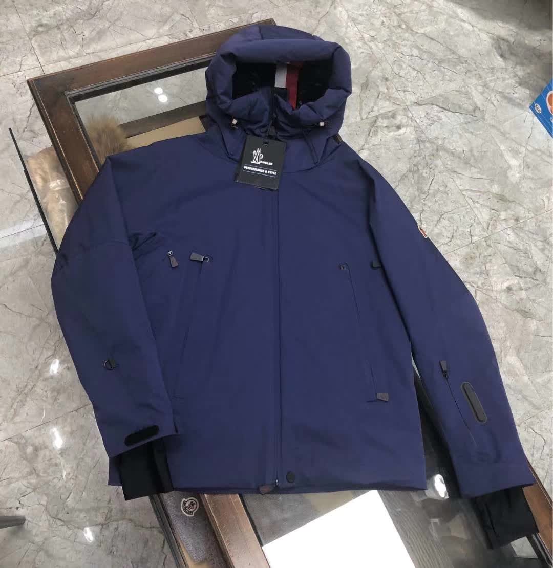 上海山寨北面羽绒成为世界第一,蒙口山寨羽绒服