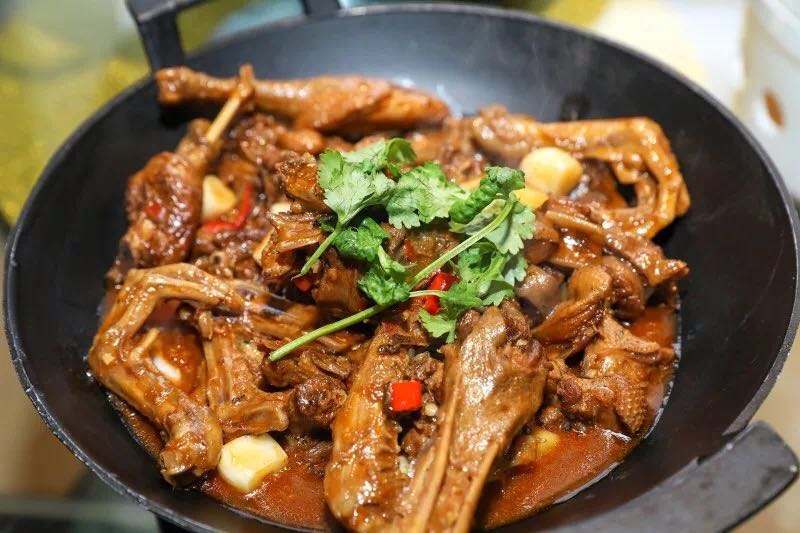 有着“九沟十八岔”的湖水和“水上迷宫”之称的石象湖生态风景区