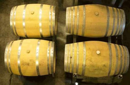 橡木桶VS不锈钢桶，不锈钢酿酒桶险成最后赢家？