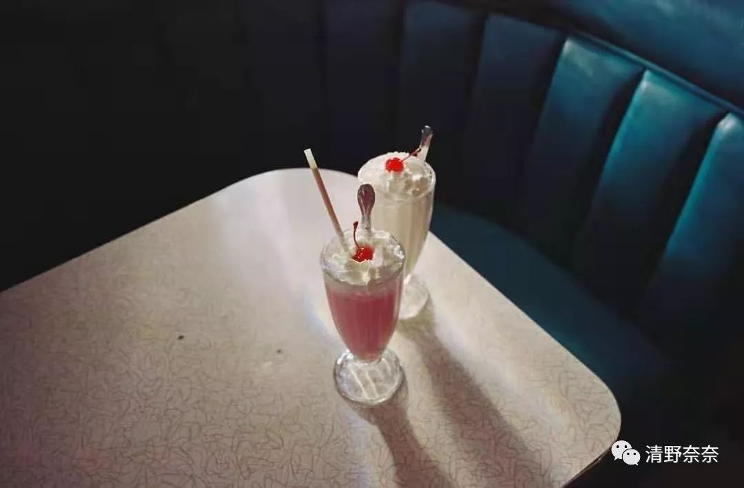 防晒霜过敏脸部自救方法,化妆品过敏紧急自救三步骤