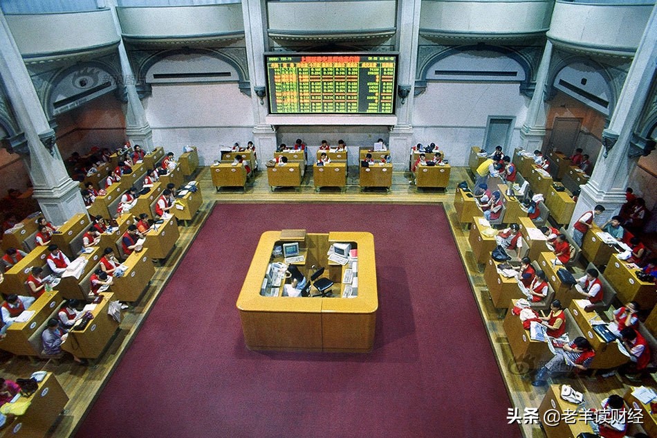 中国股市从巅峰到谷底,中国股市疯狂场景