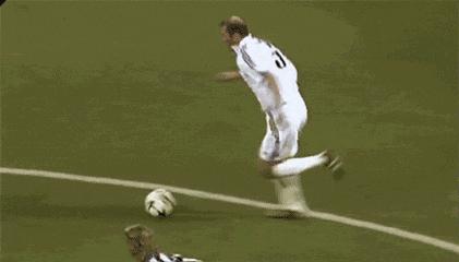 梅西过人动作是什么,梅西的过人动作