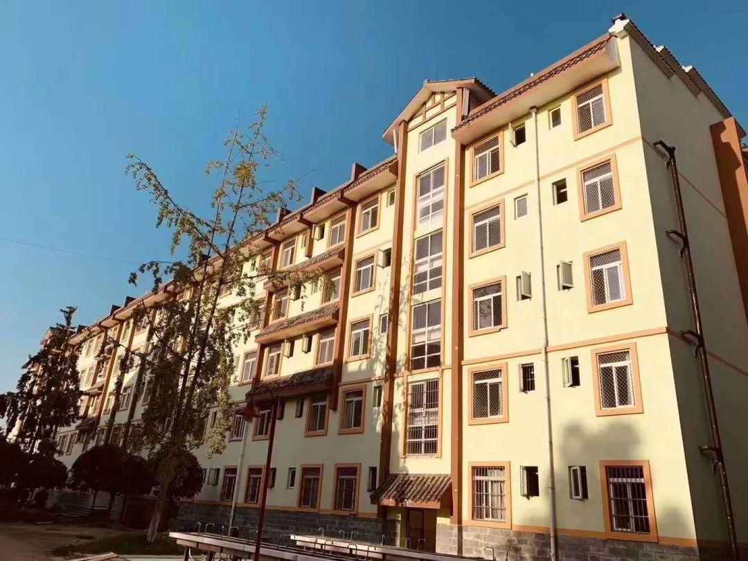 颜值冲锋，实力断后！一大批新学校曝光，太“刷脸”了