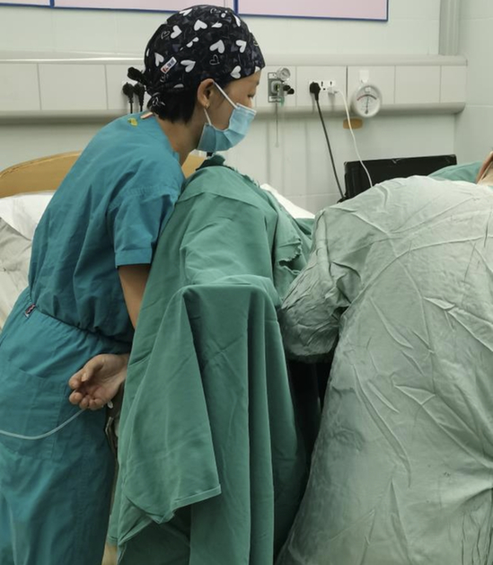 她深情告白远在边疆的丈夫：请放心，家里有我，你可心安