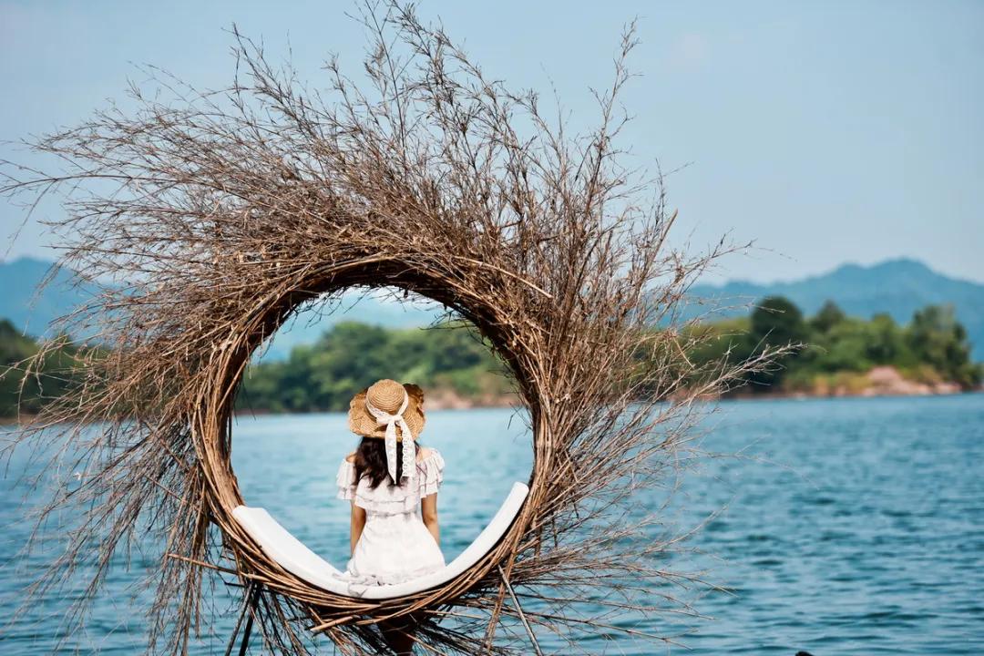 真正一线湖景！千岛湖这家“颜值杀”民宿自带一个超强属性