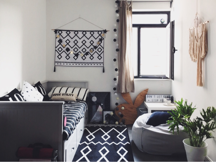 只塞得下床的小卧室，照样改成收纳大胃王