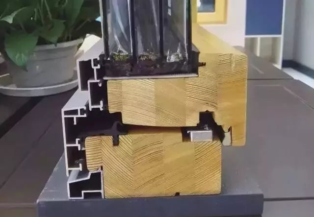 铝包木窗十大名牌,全国最便宜的铝包木窗户