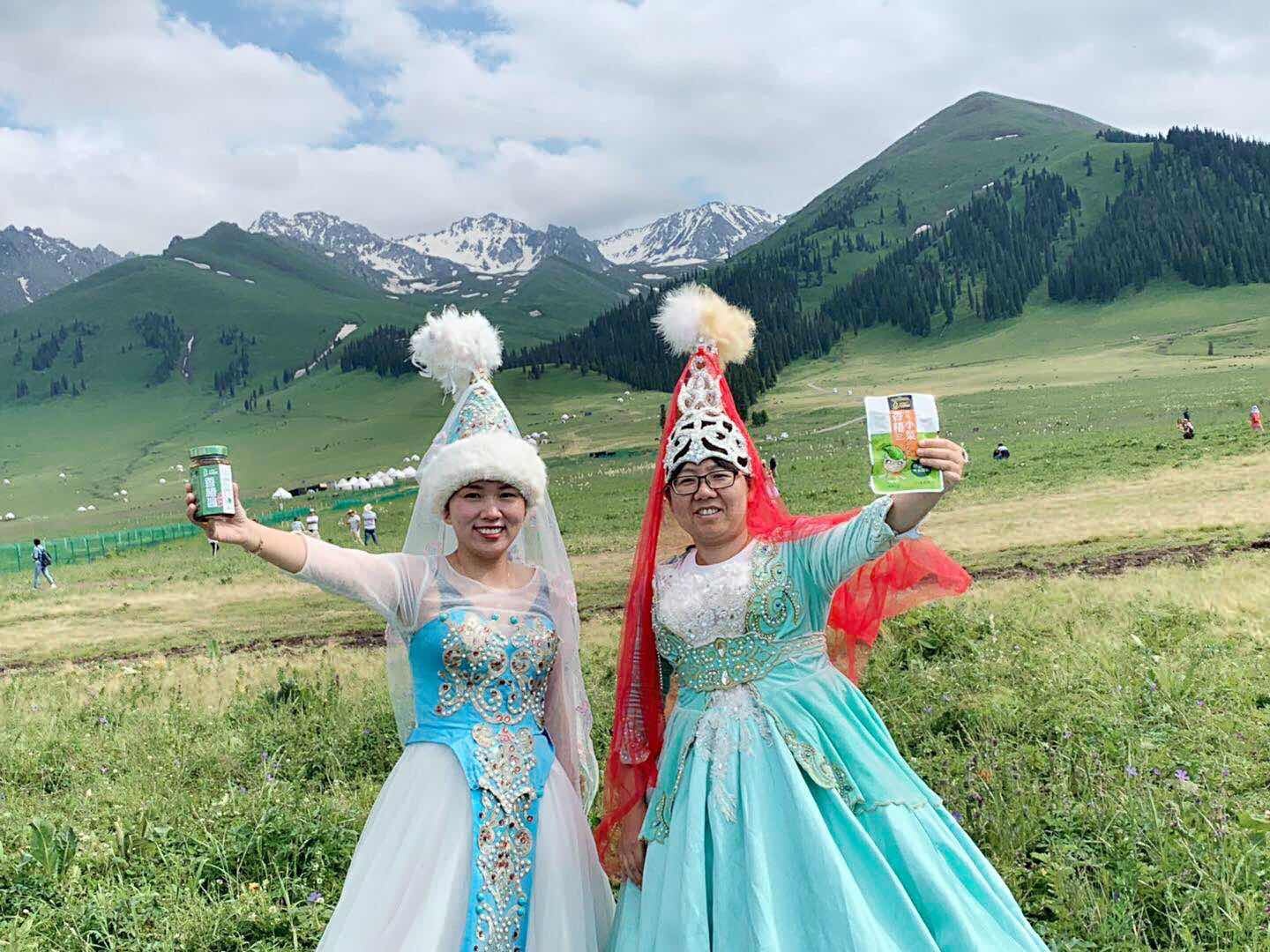 王一博香奈儿买家秀胜过卖家秀,买家秀和卖家秀搞笑对比图片吐槽