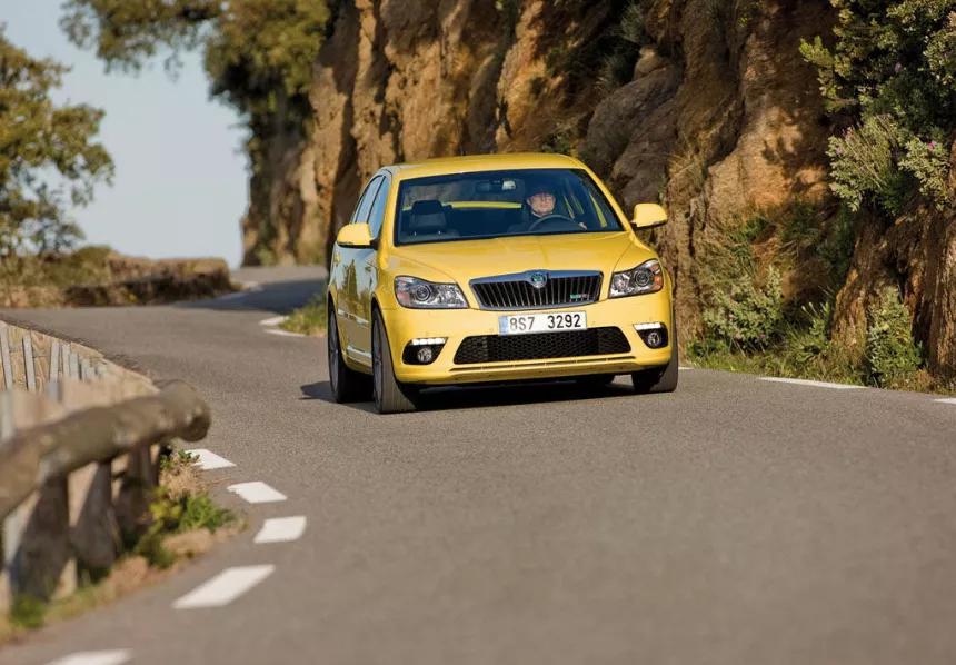 如果你内心还有点躁动拿着十万可以看看这些车