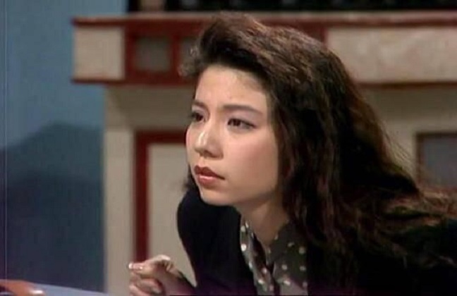 守望爱情，她是黄家驹的前女友，花十年才走出悲痛，今57岁仍不嫁