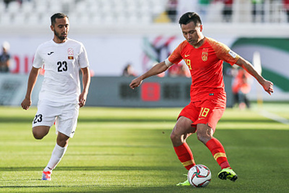 国足失误里皮反应,里皮带领国足的六场比赛