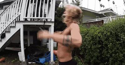 看着都痛的搞笑名场面,看着都痛的搞笑图片