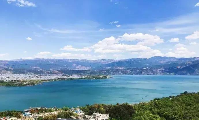 一路从南方到北方感受四季,成都最值得去的小城