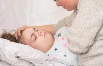 癫痫发作我们该做什么,癫痫发作时身边的人怎么应急处理