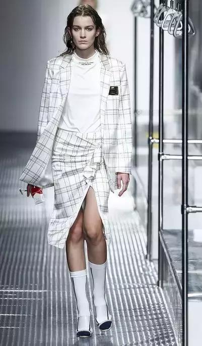 国潮不仅仅是国货潮,国潮哪个品牌和巴黎世家联名