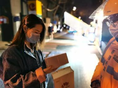 外卖平台配送到家,外卖专送的物流