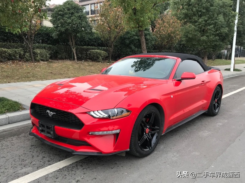 福特野马敞篷二手价格,平民跑车野马科迈罗