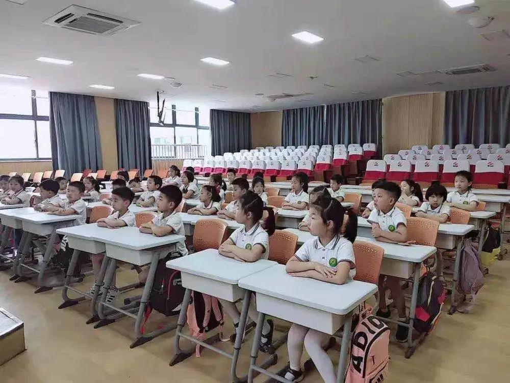 娴峰畨闀挎睙璺辜鍎垮洯姣曚笟鍏哥ぜ,鎴戜滑姣曚笟鍟﹀辜鍎垮洯