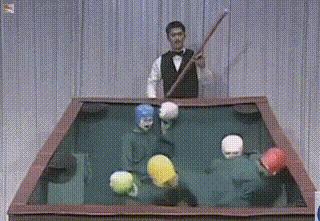 “我在垃圾堆里，守着他自杀前的遗物。”