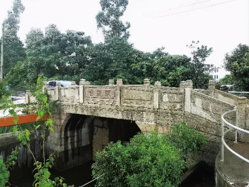 佛山924电台主持人直播,佛山924电台直播间主持人