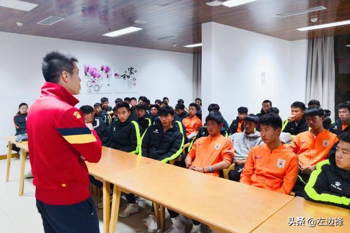 中超球员工资实际到手工资多少,中超球员薪水税后