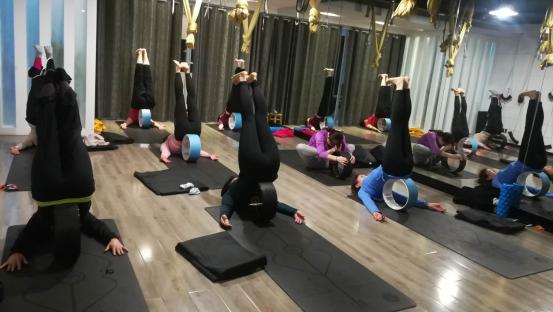 冬日暖阳、福音不断！恬禾瑜伽免费公益课45天不停转！