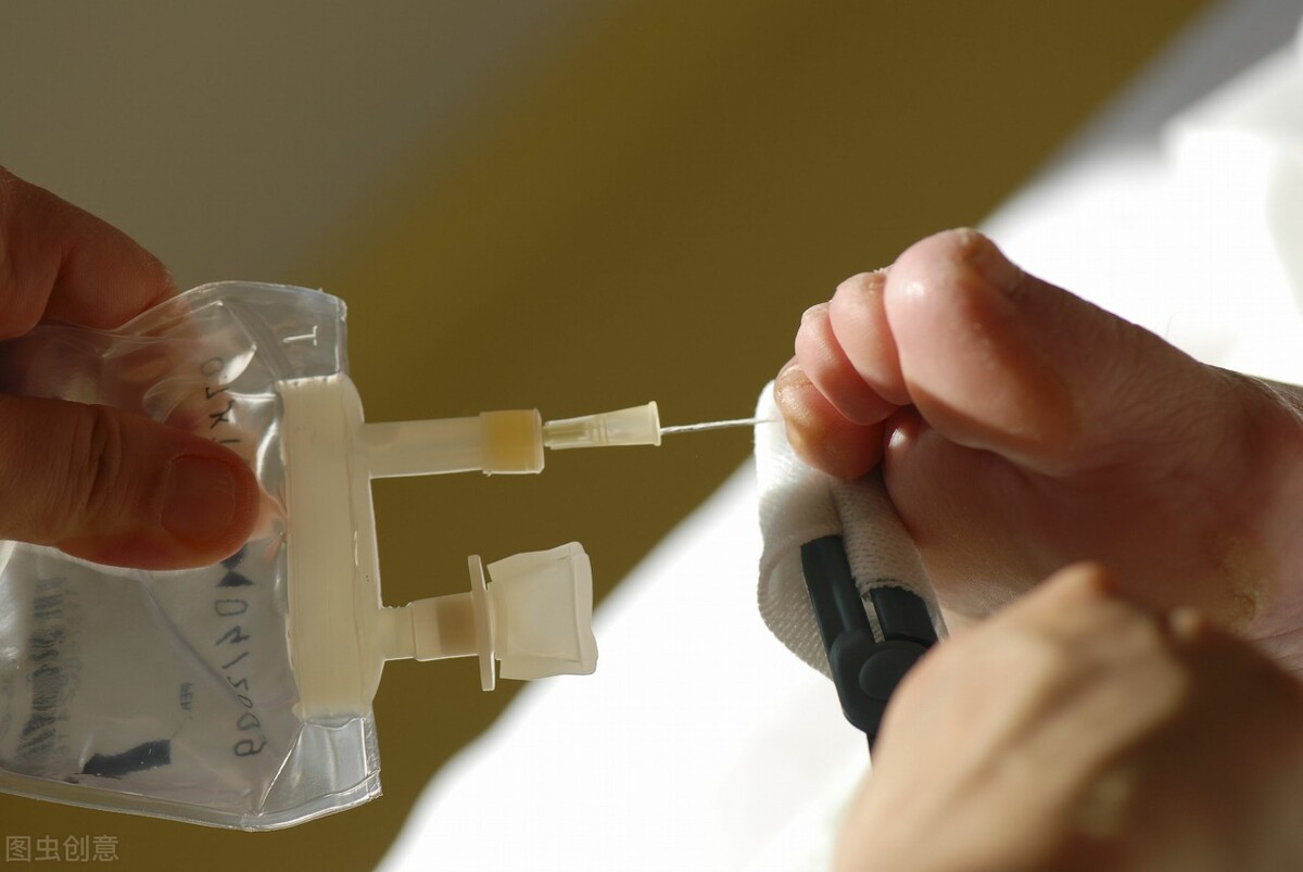 糖尿病为什么会出现糖尿病足呢,糖尿病怎么不出现糖尿病足