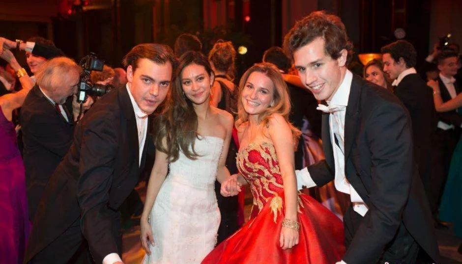 香港顶级明星富豪,香港十大富豪千金