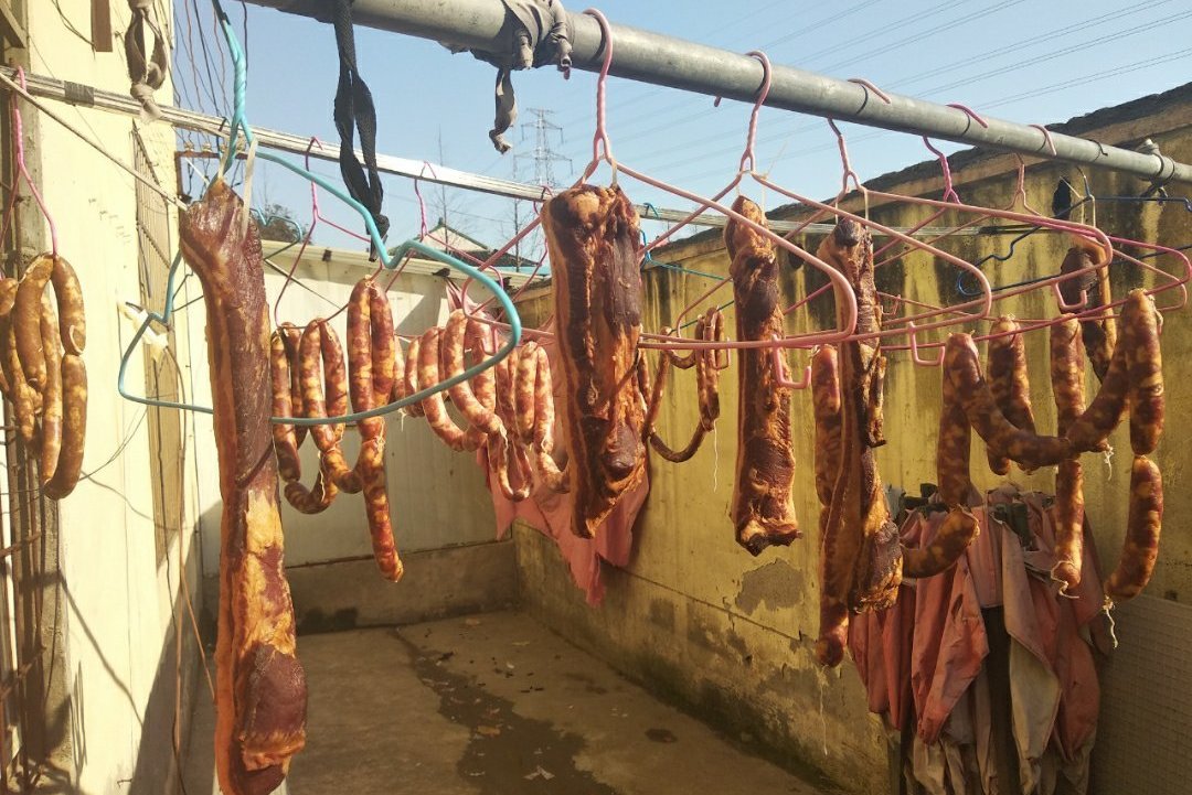 想要腊肠灌的香一定要收藏,想灌20根腊肠多少肉
