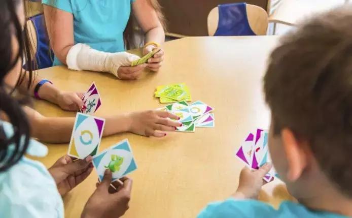 孩子玩游戏总是走神怎么办,上课走神注意力不集中的游戏