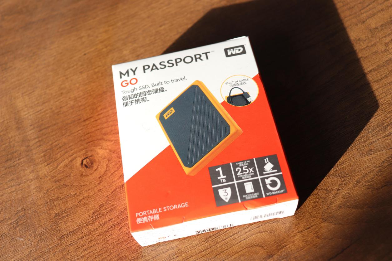 西数MyPassportSSD固态移动硬盘,西数mypassport随行版