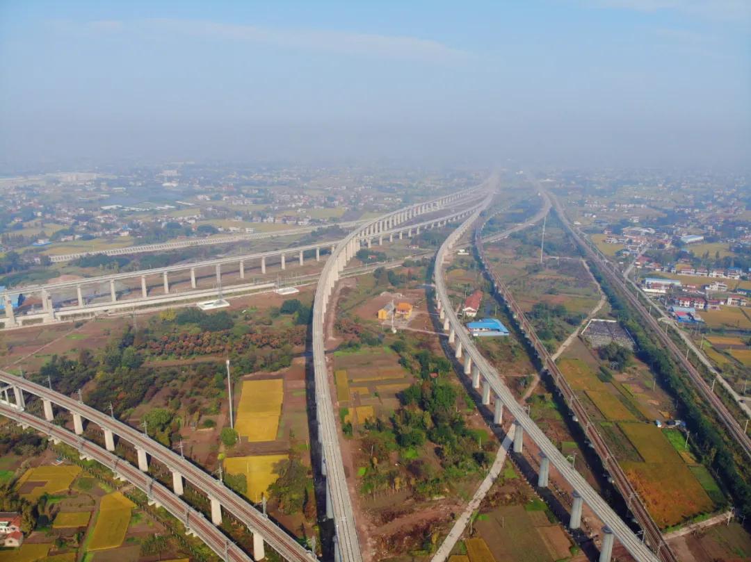 100张照片回顾令人难忘的2021年,2022年每个月最值得纪念的照片