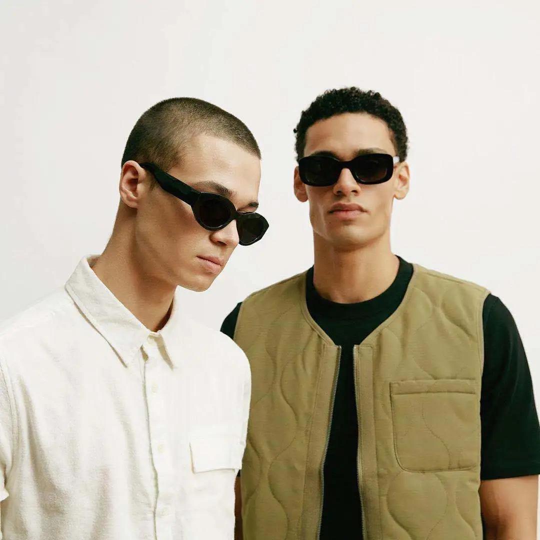 墨镜一戴谁都不爱时尚墨镜,推荐一款适合秋冬戴的墨镜