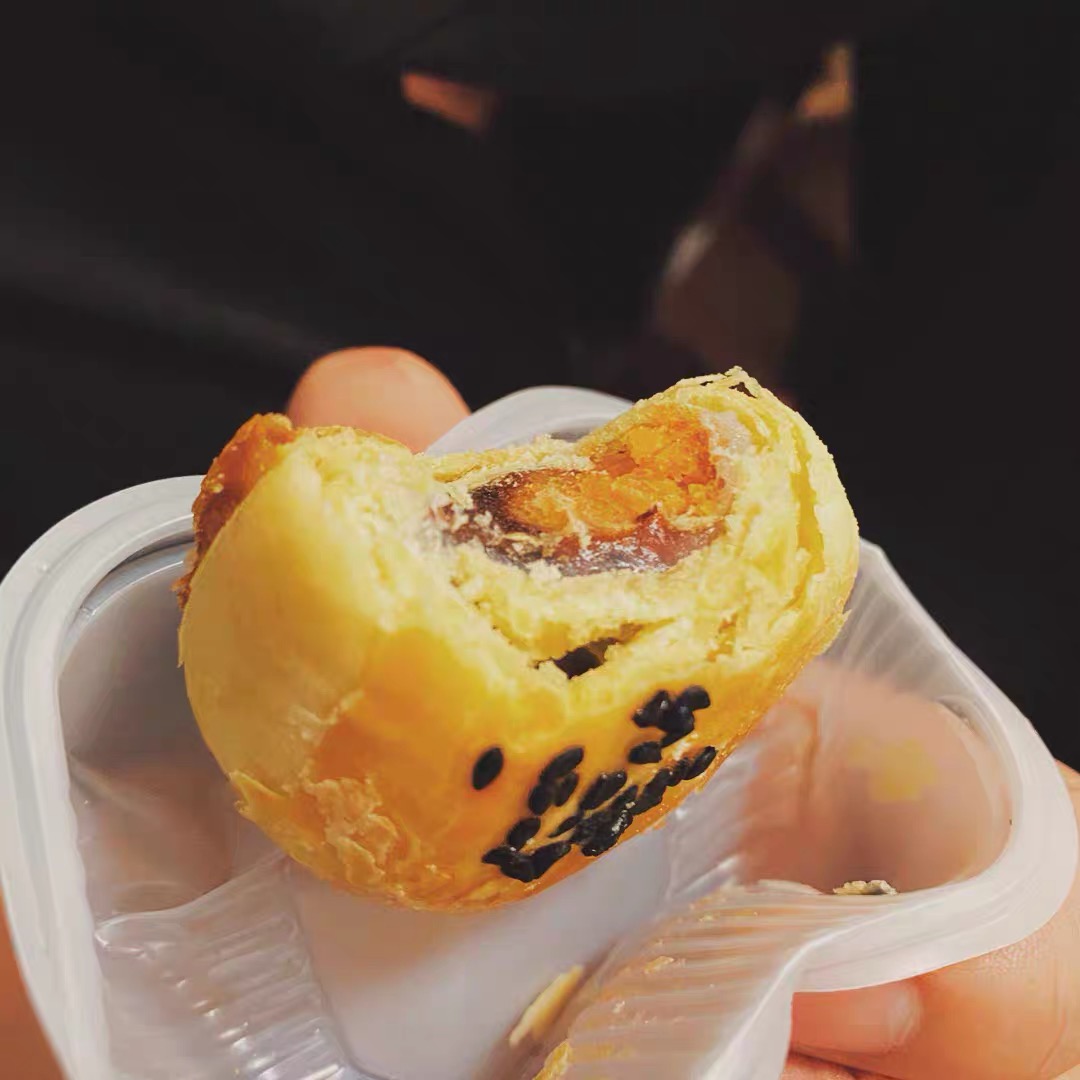 蛋黄酥测评这款超值的蛋黄酥,蛋黄酥真的那么好吃吗